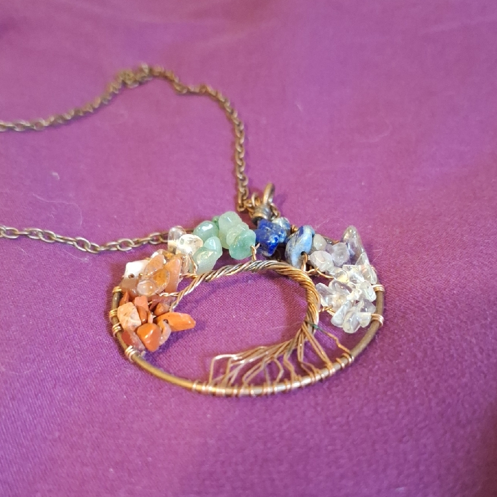 Copper wire and gemstone chip pendant